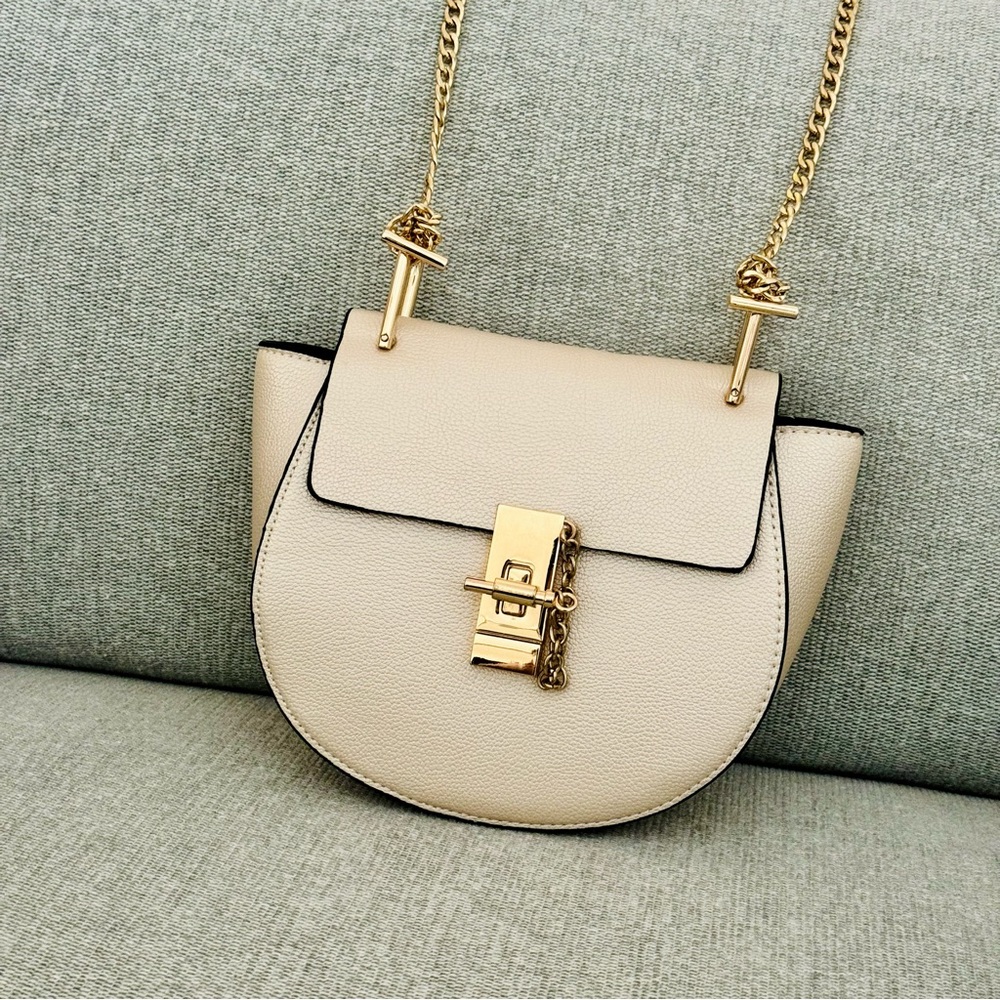 NWOT Chloé Drew-inspired purse cream gold chain